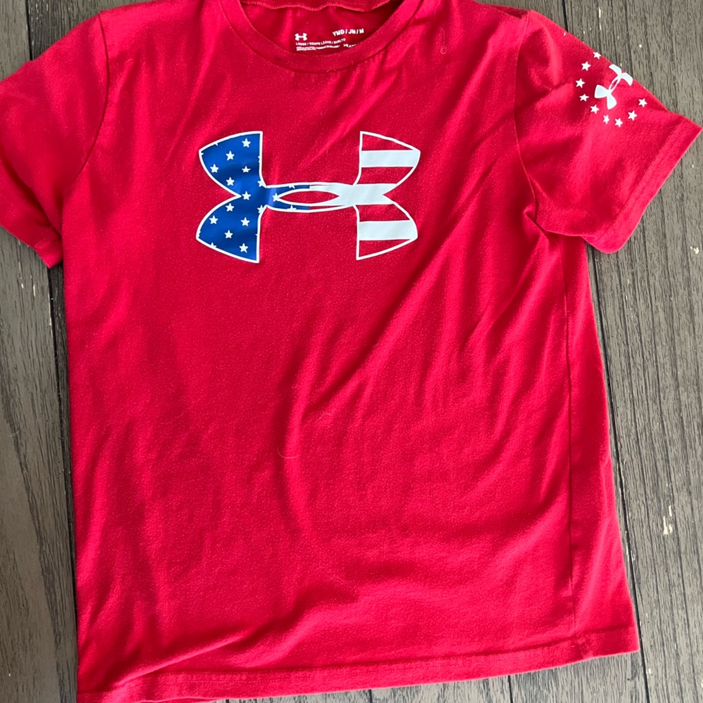 Boys Under Armour t shirt
